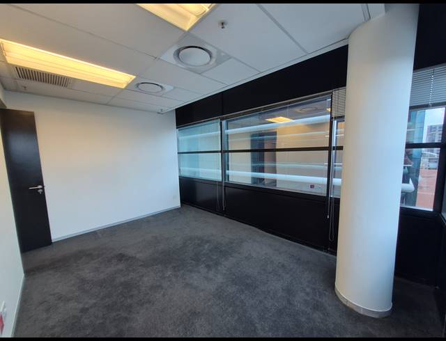 206M² OFFICE TO LET IN SANDTON CENTRAL